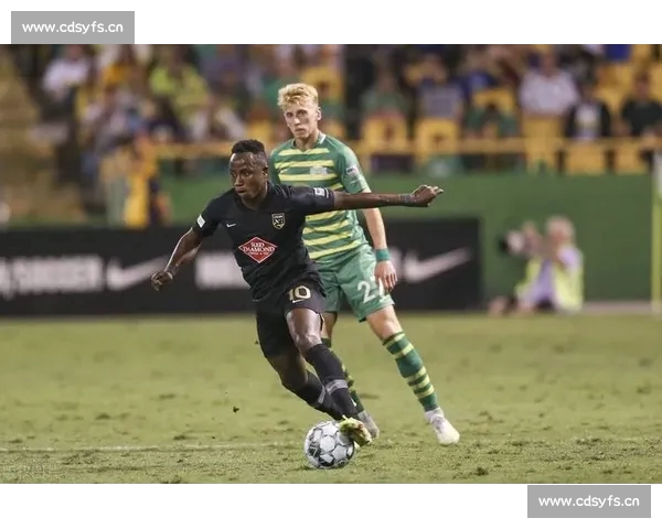 高清足球赛事直播APP下载指南畅享全球赛场精彩即时比分数据分析权威解说 - 副本 (34) - 副本 - 副本 - 副本 - 副本 - 副本 - 副本