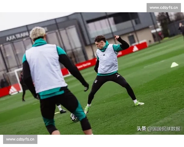 欧冠赛后深度分析：球队表现亮点与战术调整解析